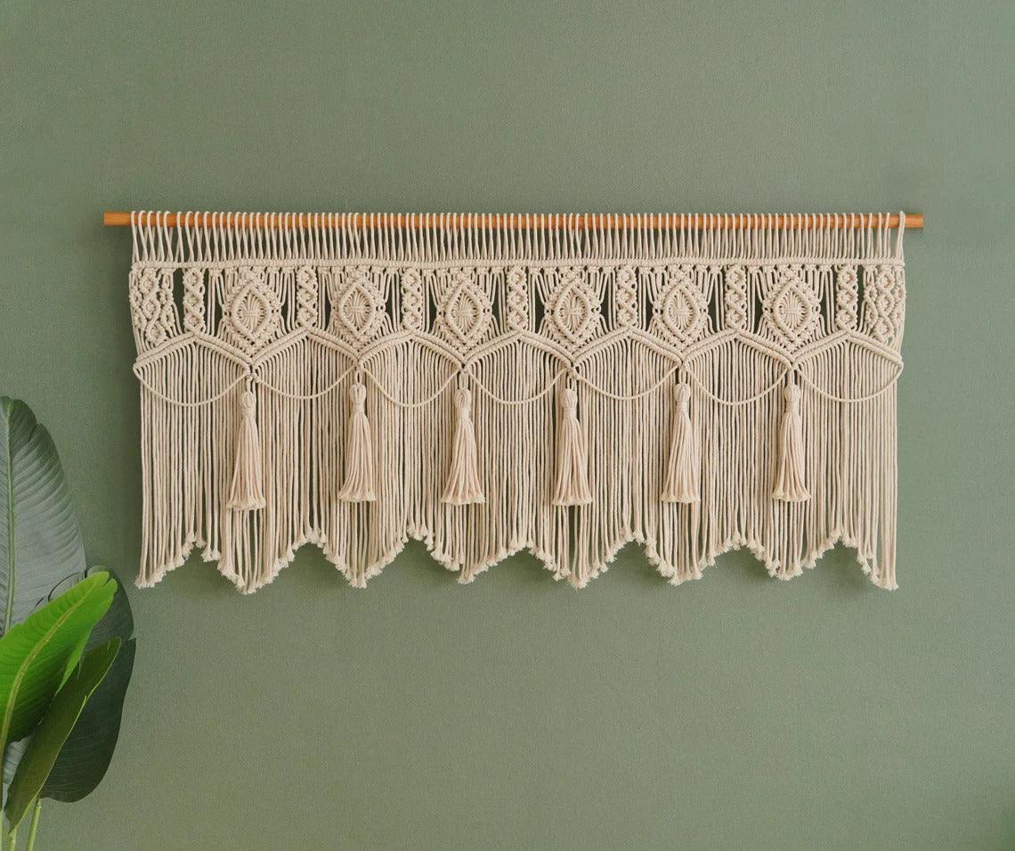 Dreamcatcher Elegance - Macramé Window Tapestry - KnittsKnotts